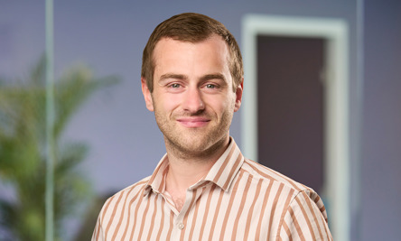 Sales Coordinator Bardur from Induflex can guide you regarding the perfect choice of material